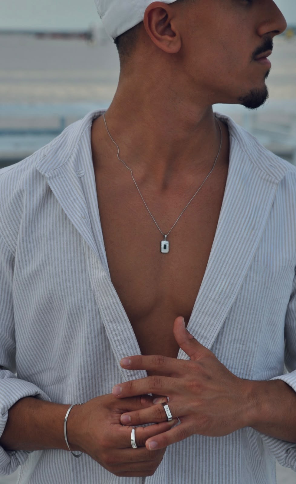 SILVER GREEN ZIRCON NECKLACE