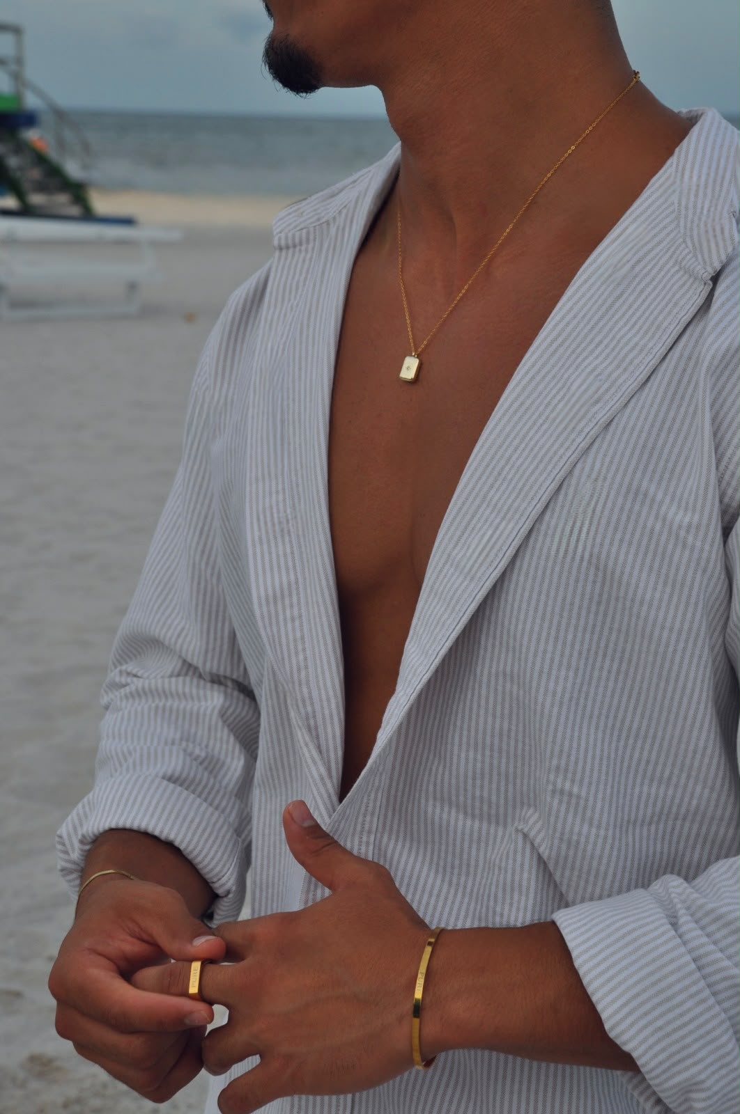 GOLD LUME NECKLACE
