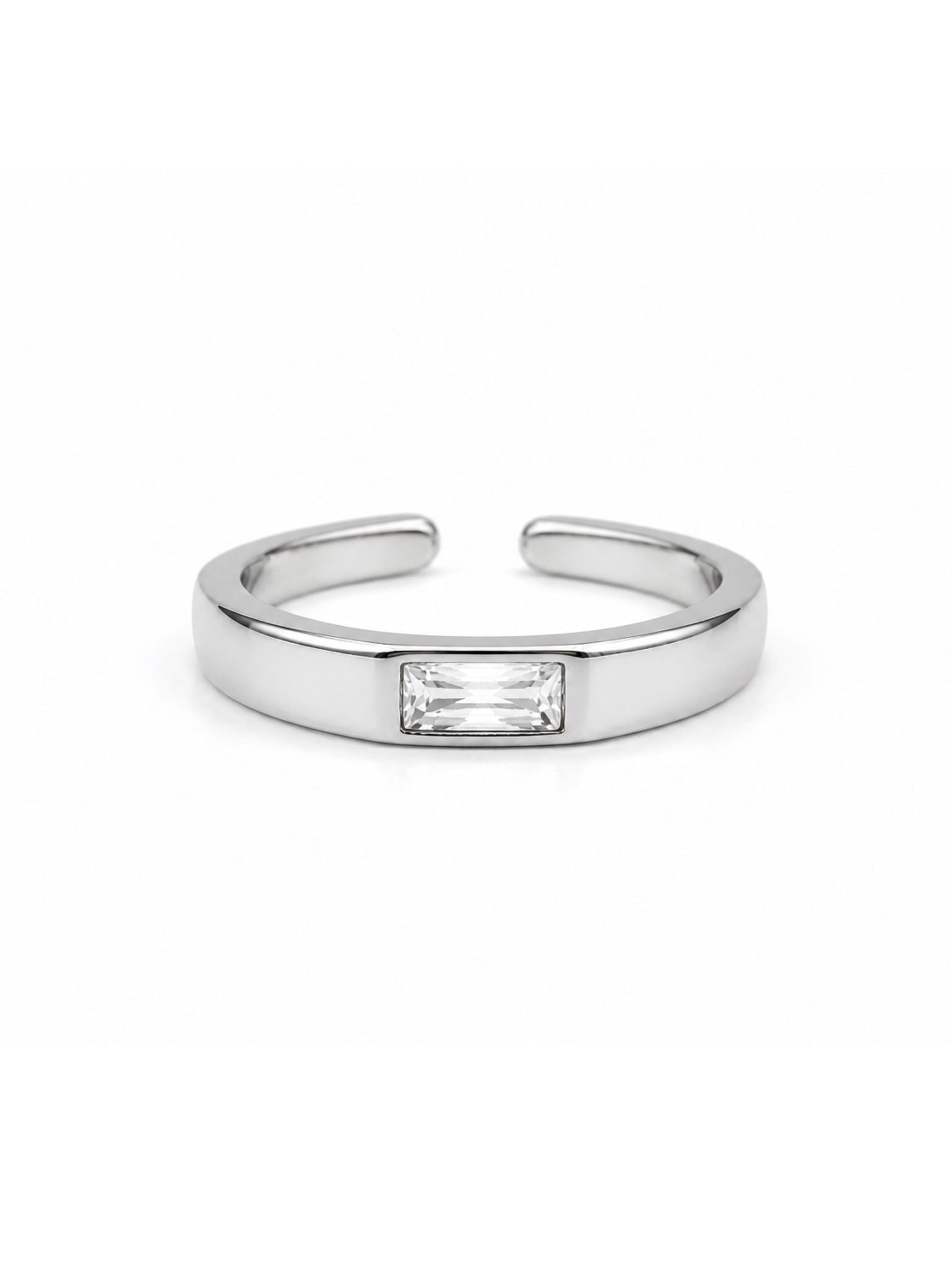 WHITE ZIRCON RING